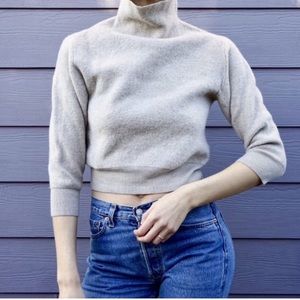 BANANA REPUBLIC Merino Wool Turtleneck Sweater